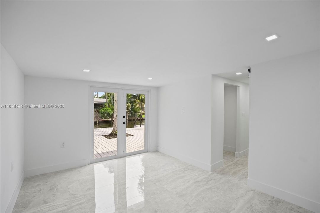 En Venta: $950,000 (3 camas, 3 baños, 0 Pies cuadrados)