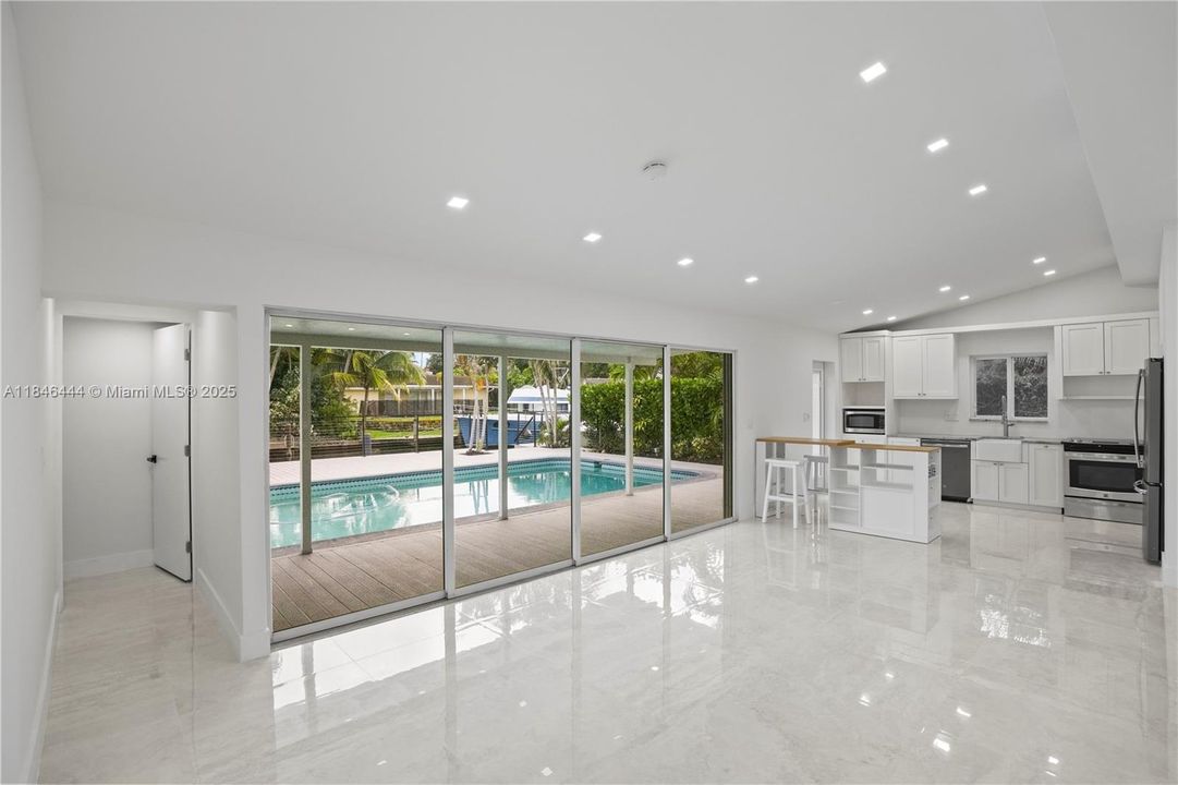 En Venta: $950,000 (3 camas, 3 baños, 0 Pies cuadrados)