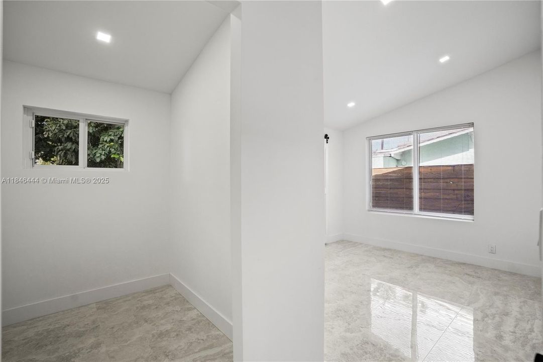 En Venta: $950,000 (3 camas, 3 baños, 0 Pies cuadrados)