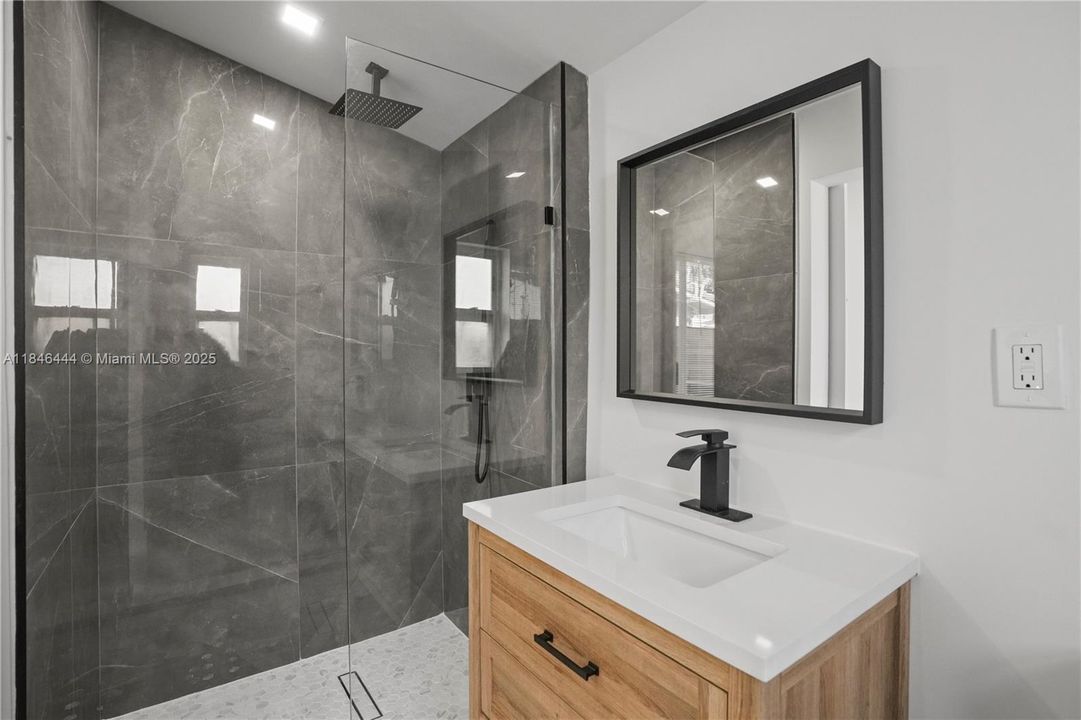 En Venta: $950,000 (3 camas, 3 baños, 0 Pies cuadrados)