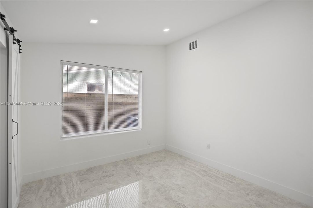 En Venta: $950,000 (3 camas, 3 baños, 0 Pies cuadrados)