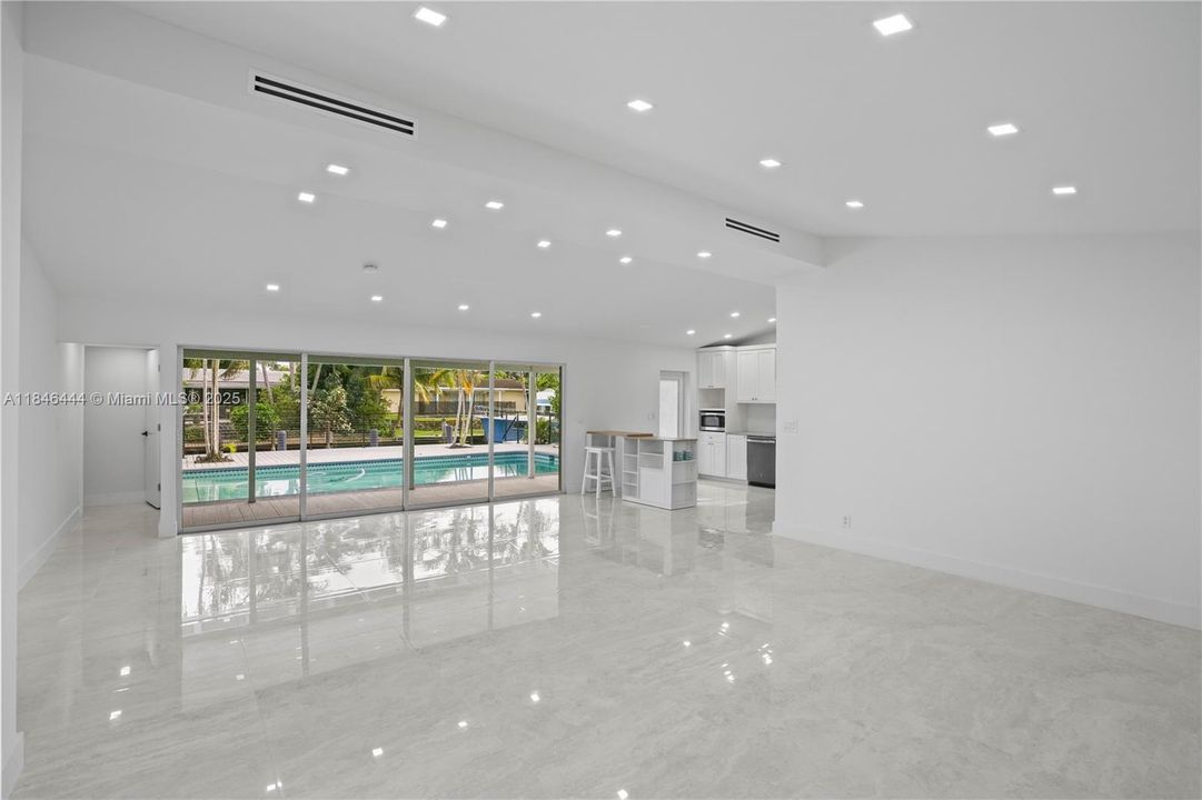 En Venta: $950,000 (3 camas, 3 baños, 0 Pies cuadrados)