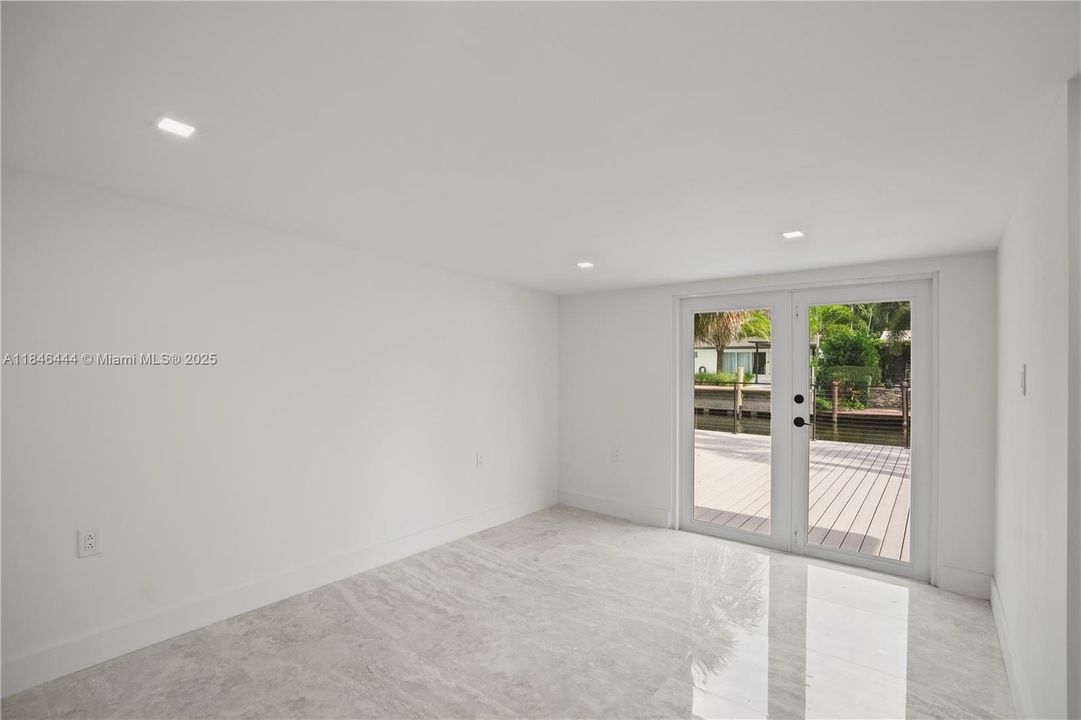 En Venta: $950,000 (3 camas, 3 baños, 0 Pies cuadrados)