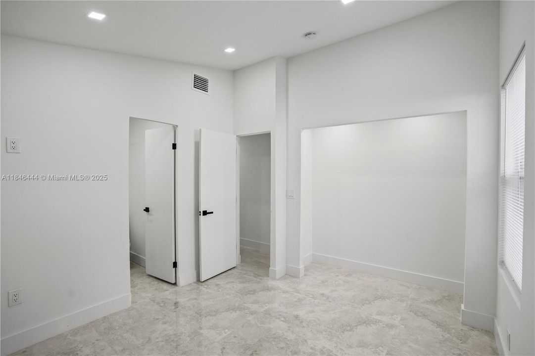 En Venta: $950,000 (3 camas, 3 baños, 0 Pies cuadrados)