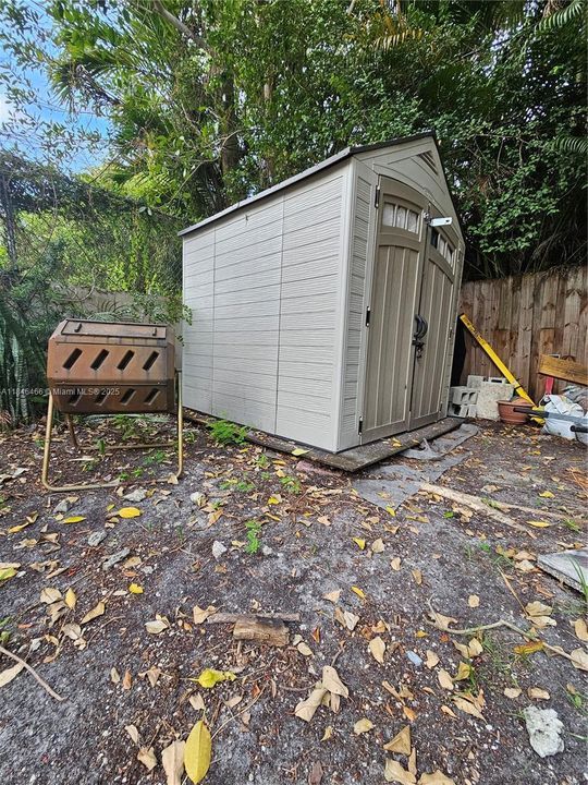 En Venta: $1,249,999 (3 camas, 2 baños, 1408 Pies cuadrados)