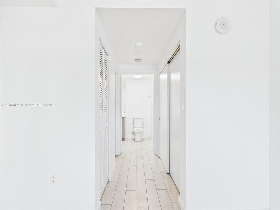 На продажу: $350,000 (1 спален, 1 ванн, 560 Квадратных фут)