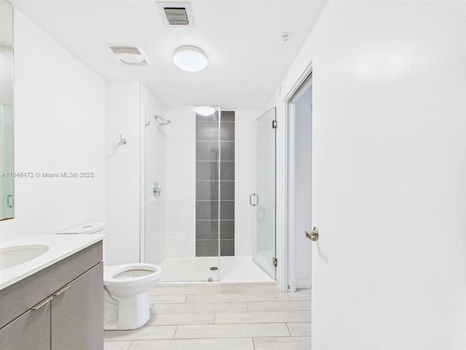 На продажу: $350,000 (1 спален, 1 ванн, 560 Квадратных фут)