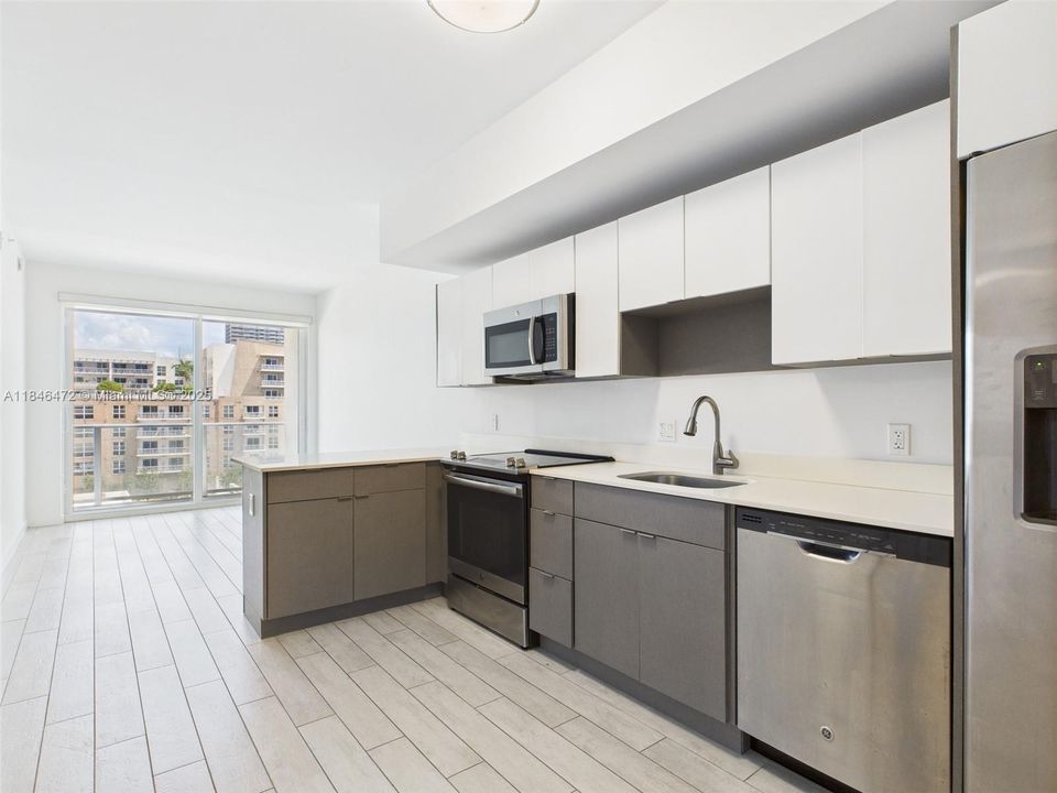 На продажу: $350,000 (1 спален, 1 ванн, 560 Квадратных фут)