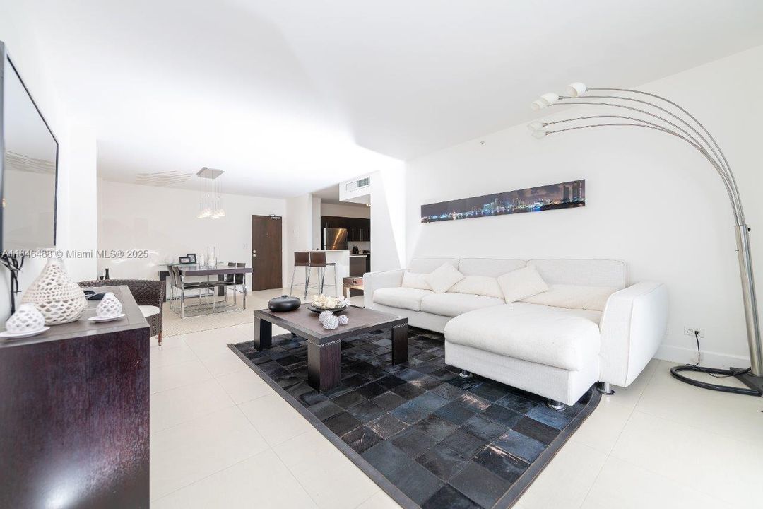 Недавно арендовано: $4,500 (2 спален, 2 ванн, 1062 Квадратных фут)