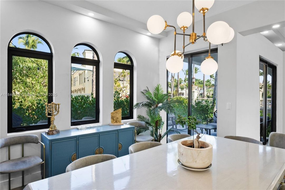 Recently Sold: $1,525,000 (4 beds, 3 baths, 2361 Square Feet)