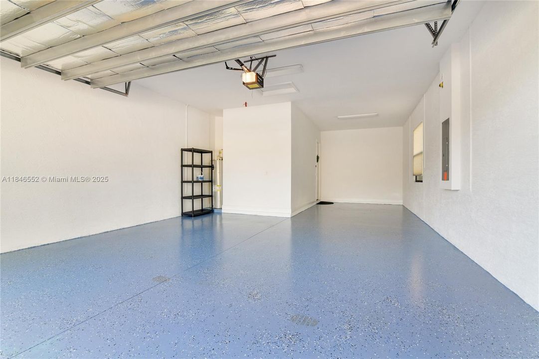 En Venta: $1,900,000 (5 camas, 4 baños, 3995 Pies cuadrados)