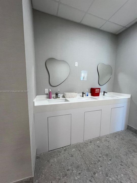 For Sale: $1,400,000 (0 beds, 0 baths, 0 Square Feet)