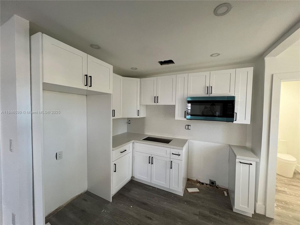 Recently Sold: $375,000 (2 beds, 1 baths, 620 Square Feet)