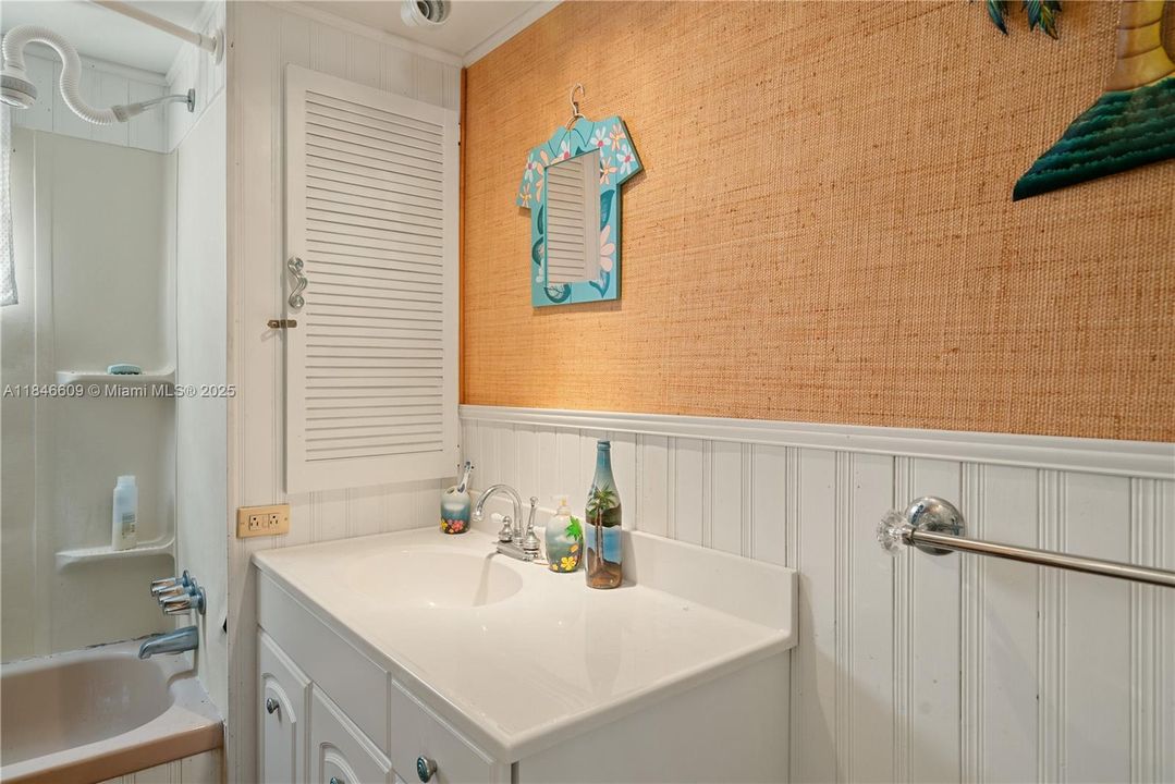 Недавно продано: $795,000 (3 спален, 2 ванн, 1133 Квадратных фут)