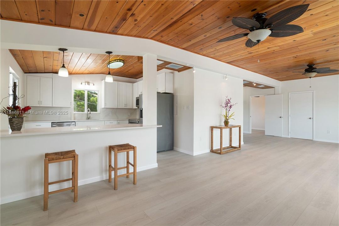 待售: $1,395,000 (3 贝兹, 2 浴室, 1536 平方英尺)