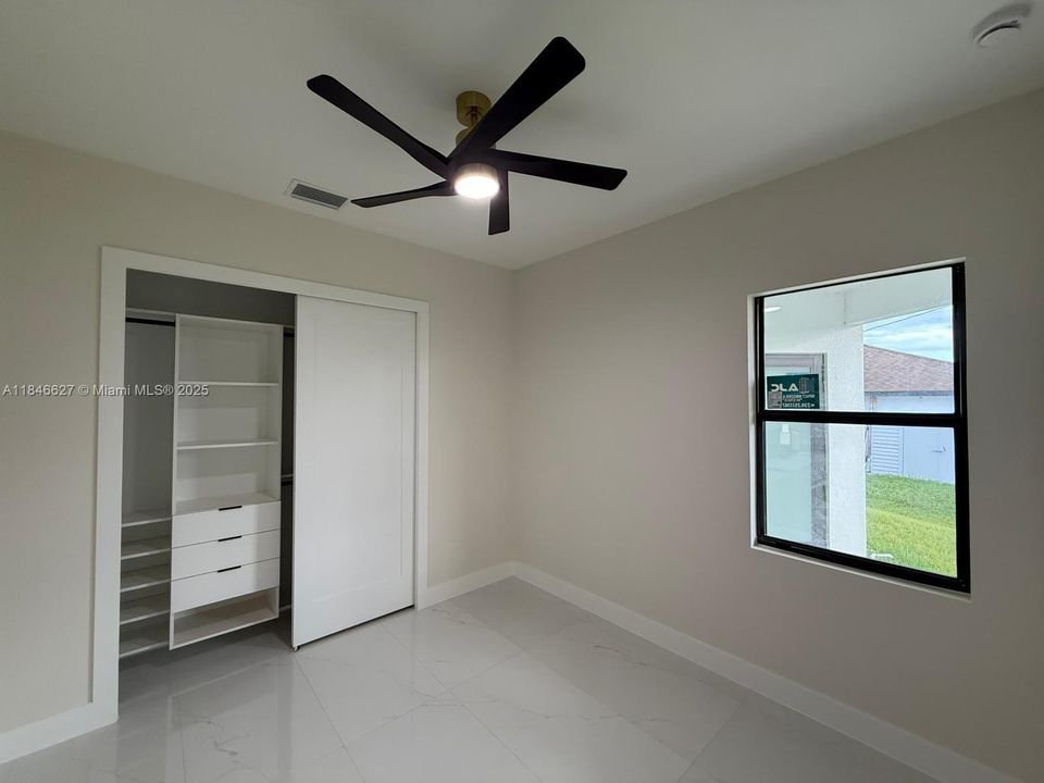 Vendido Recientemente: $450,000 (3 camas, 3 baños, 0 Pies cuadrados)