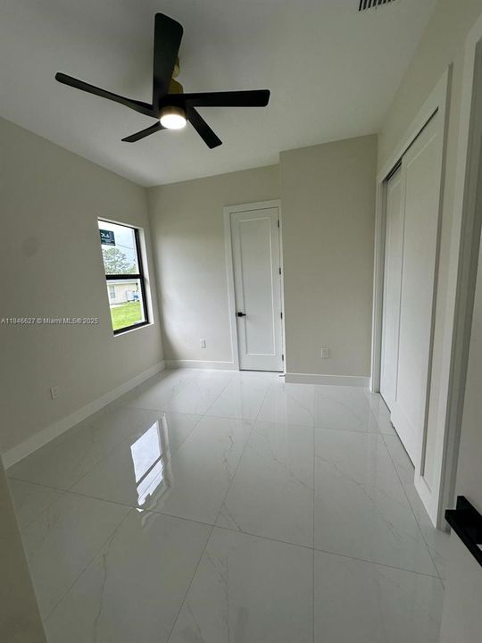 Vendido Recientemente: $450,000 (3 camas, 3 baños, 0 Pies cuadrados)