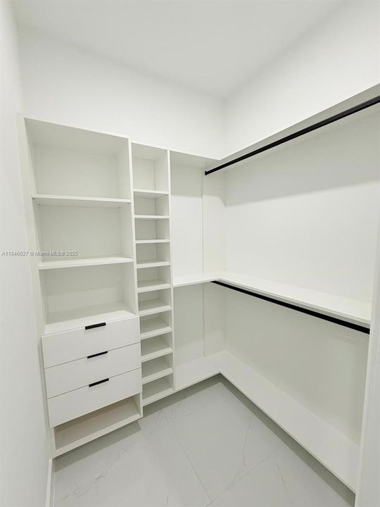 Vendido Recientemente: $450,000 (3 camas, 3 baños, 0 Pies cuadrados)