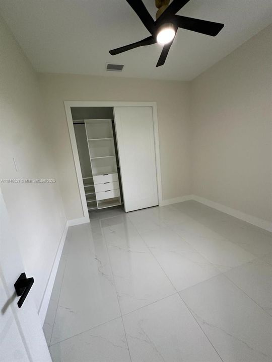 Vendido Recientemente: $450,000 (3 camas, 3 baños, 0 Pies cuadrados)