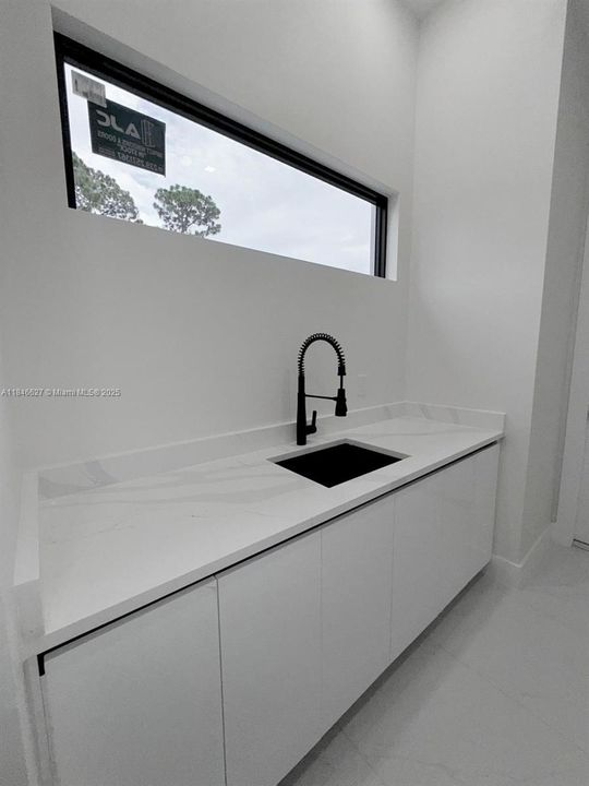 Vendido Recientemente: $450,000 (3 camas, 3 baños, 0 Pies cuadrados)