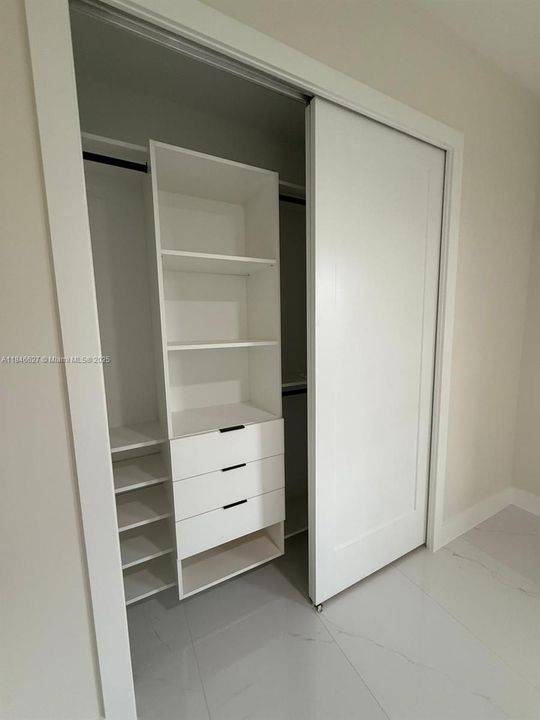 Vendido Recientemente: $450,000 (3 camas, 3 baños, 0 Pies cuadrados)