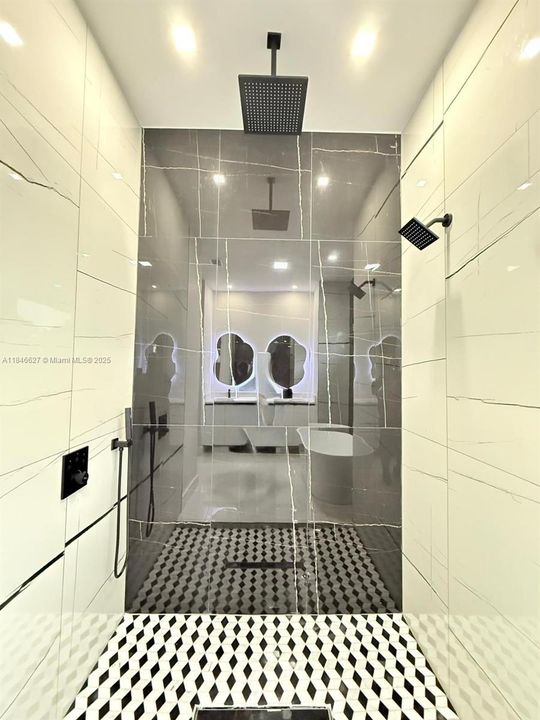 Vendido Recientemente: $450,000 (3 camas, 3 baños, 0 Pies cuadrados)