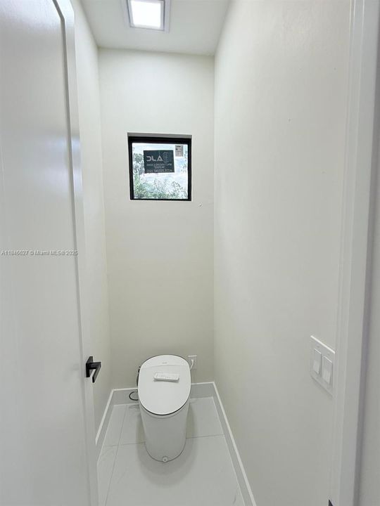 Vendido Recientemente: $450,000 (3 camas, 3 baños, 0 Pies cuadrados)