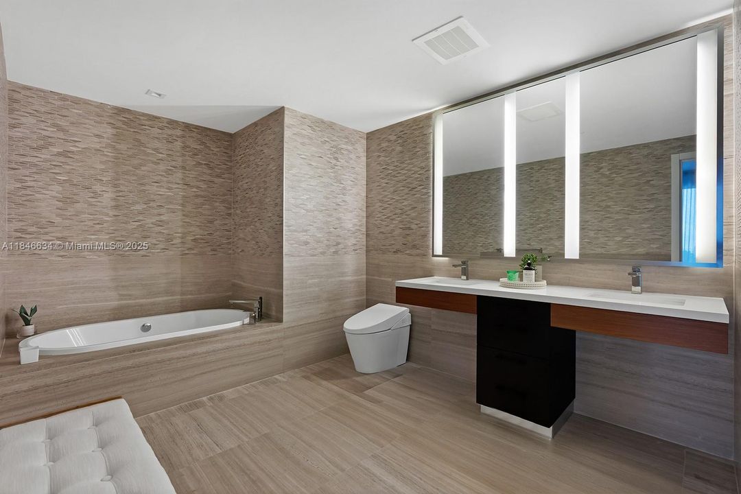 待售: $4,100,000 (3 贝兹, 3 浴室, 2042 平方英尺)