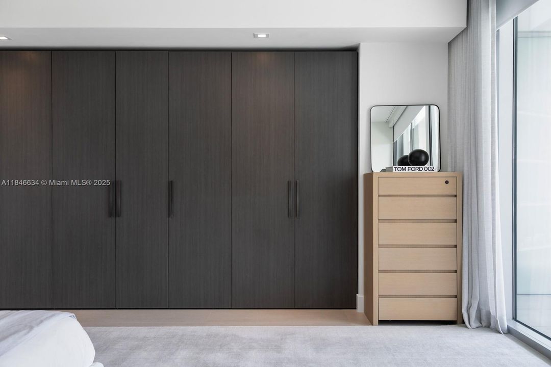 待售: $4,100,000 (3 贝兹, 3 浴室, 2042 平方英尺)