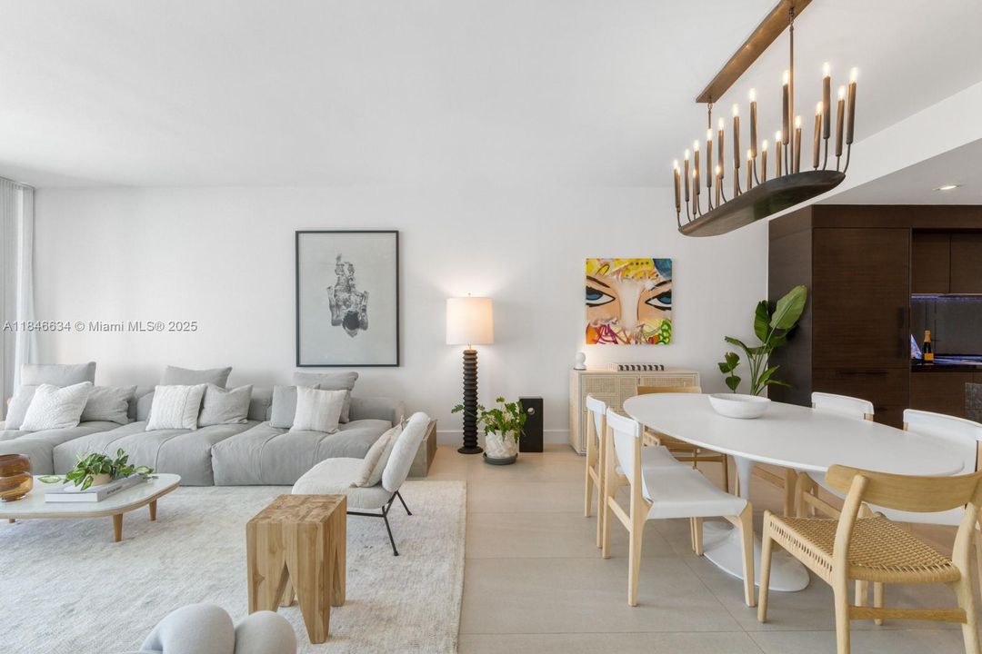 待售: $4,100,000 (3 贝兹, 3 浴室, 2042 平方英尺)