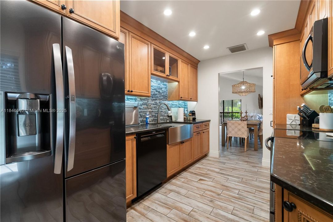 待售: $1,050,000 (3 贝兹, 3 浴室, 1271 平方英尺)