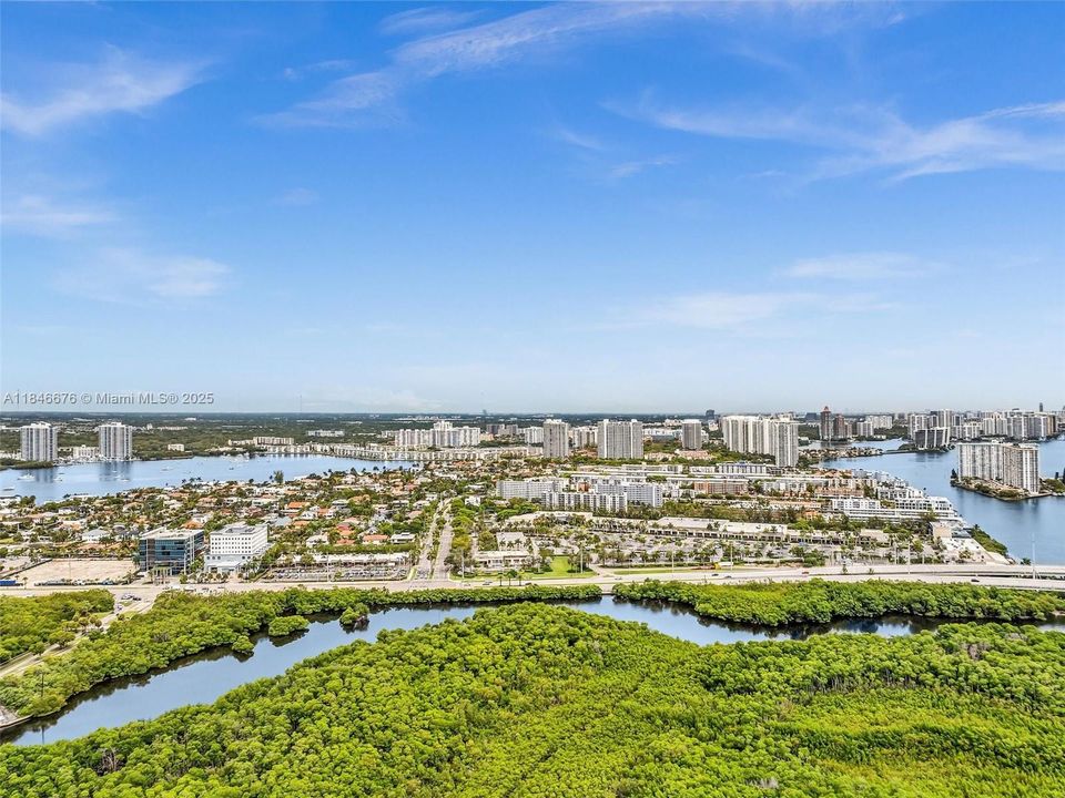 En Venta: $199,900 (2 camas, 2 baños, 1085 Pies cuadrados)