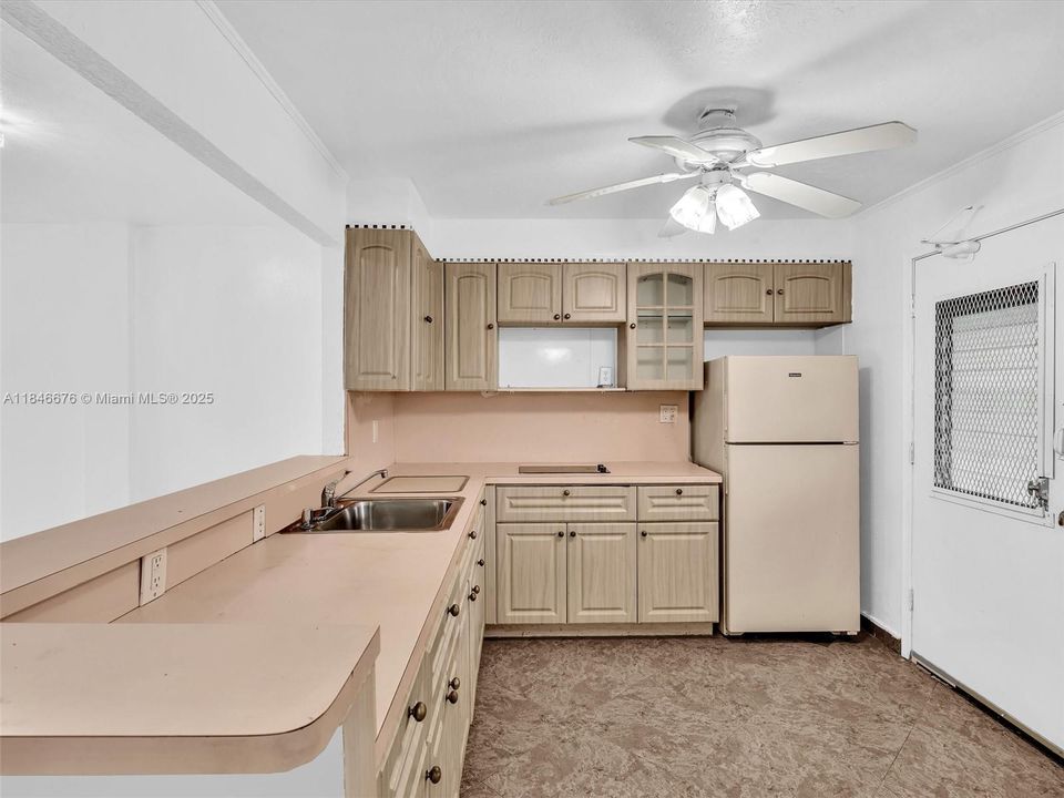 En Venta: $199,900 (2 camas, 2 baños, 1085 Pies cuadrados)