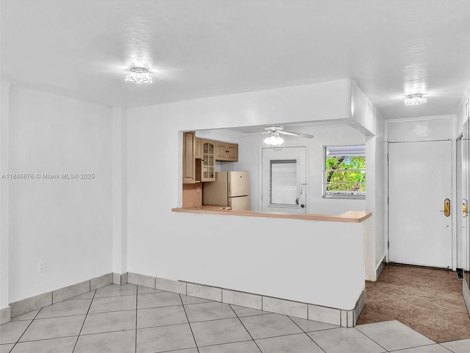 En Venta: $199,900 (2 camas, 2 baños, 1085 Pies cuadrados)