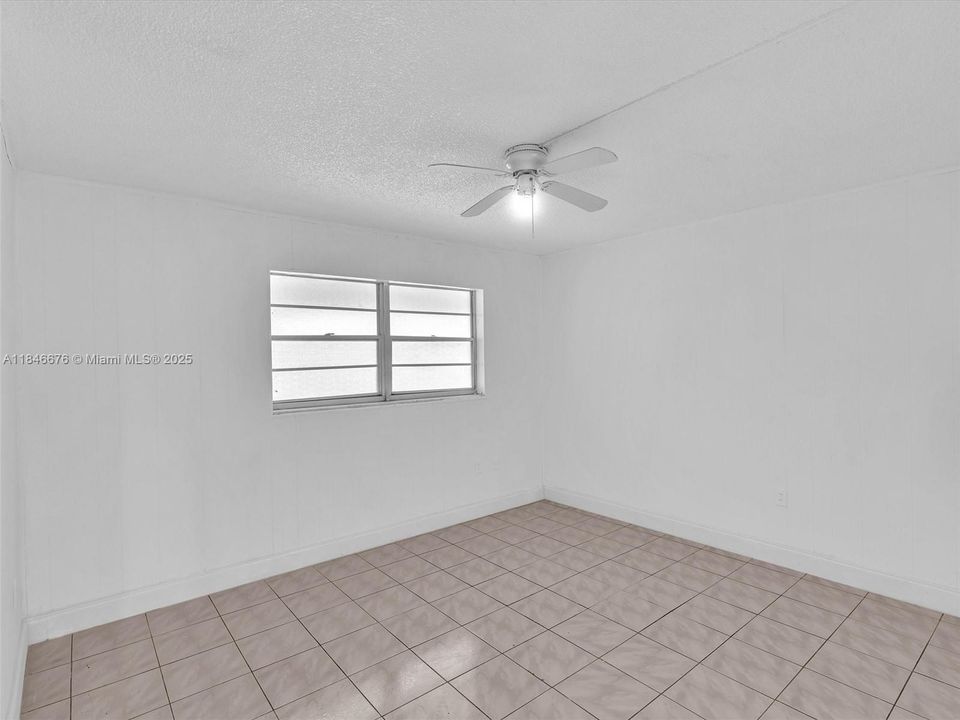 En Venta: $199,900 (2 camas, 2 baños, 1085 Pies cuadrados)