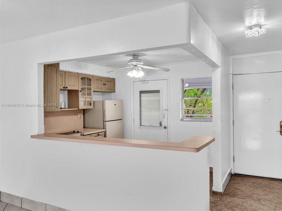 En Venta: $199,900 (2 camas, 2 baños, 1085 Pies cuadrados)