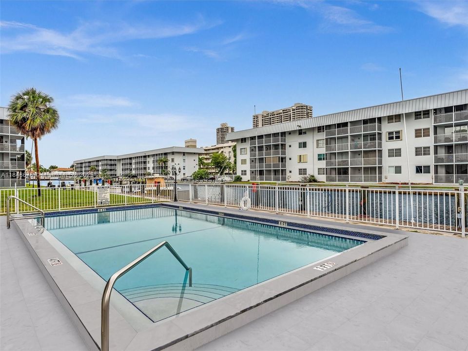 En Venta: $199,900 (2 camas, 2 baños, 1085 Pies cuadrados)