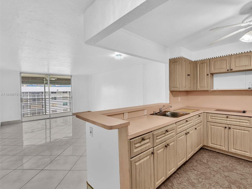 En Venta: $199,900 (2 camas, 2 baños, 1085 Pies cuadrados)