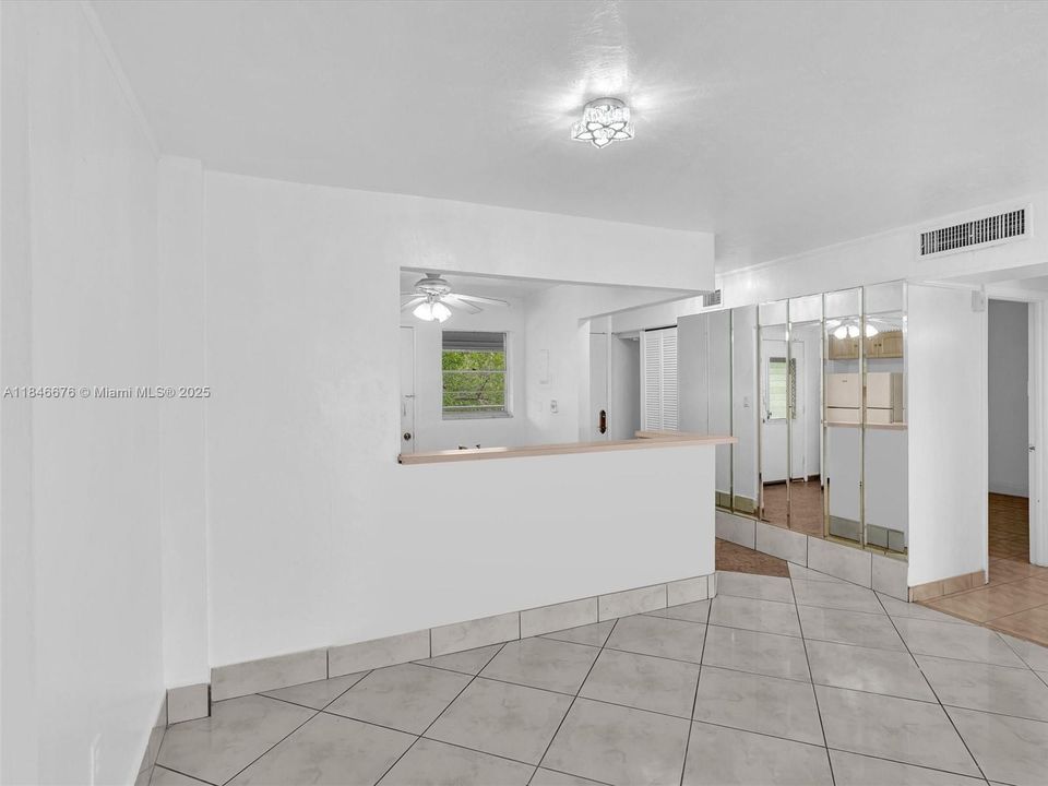 En Venta: $199,900 (2 camas, 2 baños, 1085 Pies cuadrados)