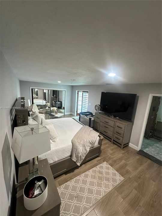 For Sale: $490,000 (5 beds, 3 baths, 2515 Square Feet)