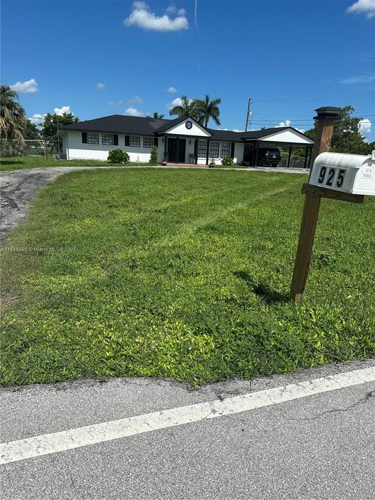 For Sale: $490,000 (5 beds, 3 baths, 2515 Square Feet)