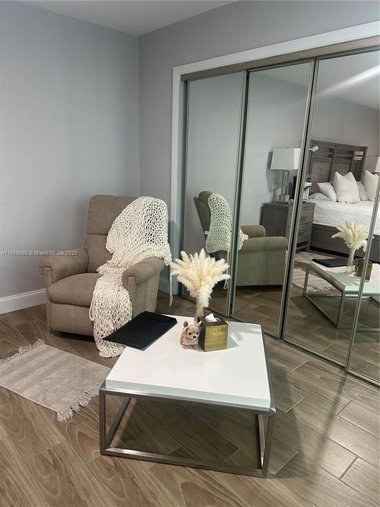 For Sale: $490,000 (5 beds, 3 baths, 2515 Square Feet)