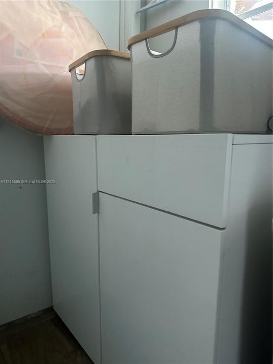 For Sale: $490,000 (5 beds, 3 baths, 2515 Square Feet)