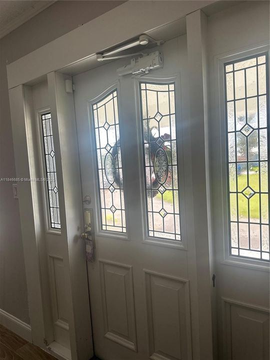 For Sale: $490,000 (5 beds, 3 baths, 2515 Square Feet)