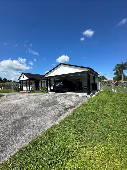 For Sale: $490,000 (5 beds, 3 baths, 2515 Square Feet)