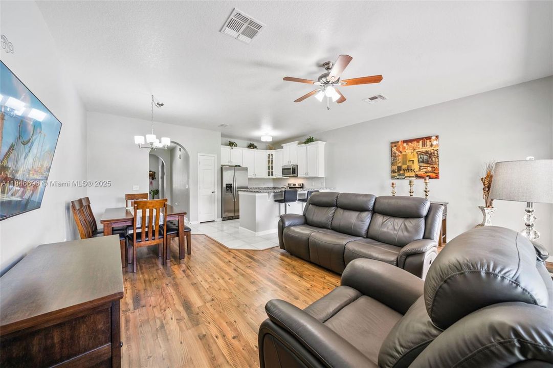 Active With Contract: $300,000 (3 beds, 2 baths, 0 Square Feet)