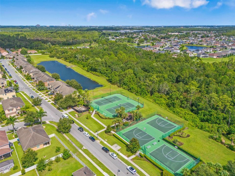 Active With Contract: $300,000 (3 beds, 2 baths, 0 Square Feet)