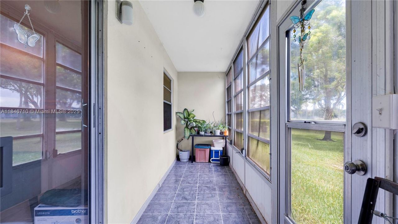 Vendido Recientemente: $155,000 (2 camas, 1 baños, 953 Pies cuadrados)