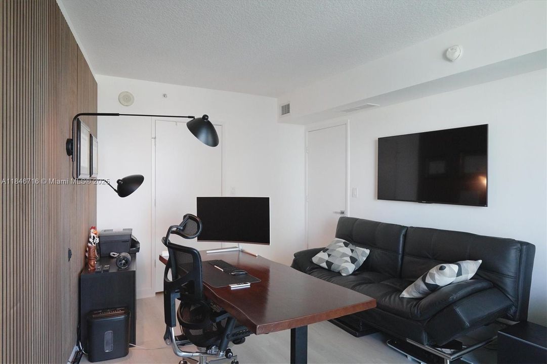 Недавно продано: $930,000 (3 спален, 2 ванн, 1489 Квадратных фут)