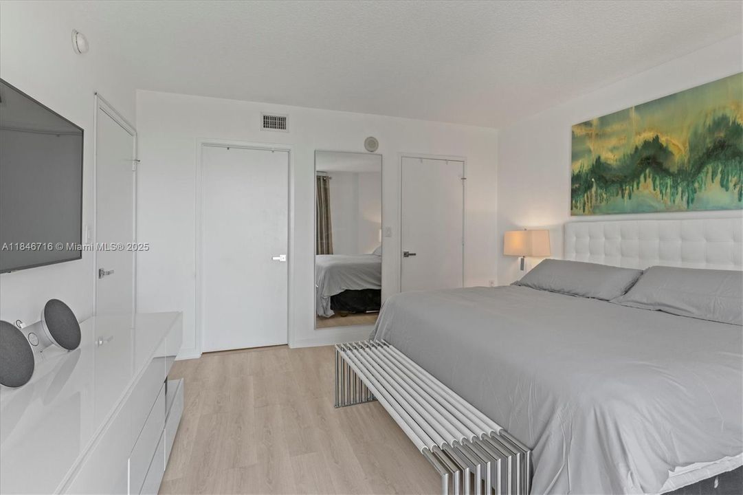 Недавно продано: $930,000 (3 спален, 2 ванн, 1489 Квадратных фут)